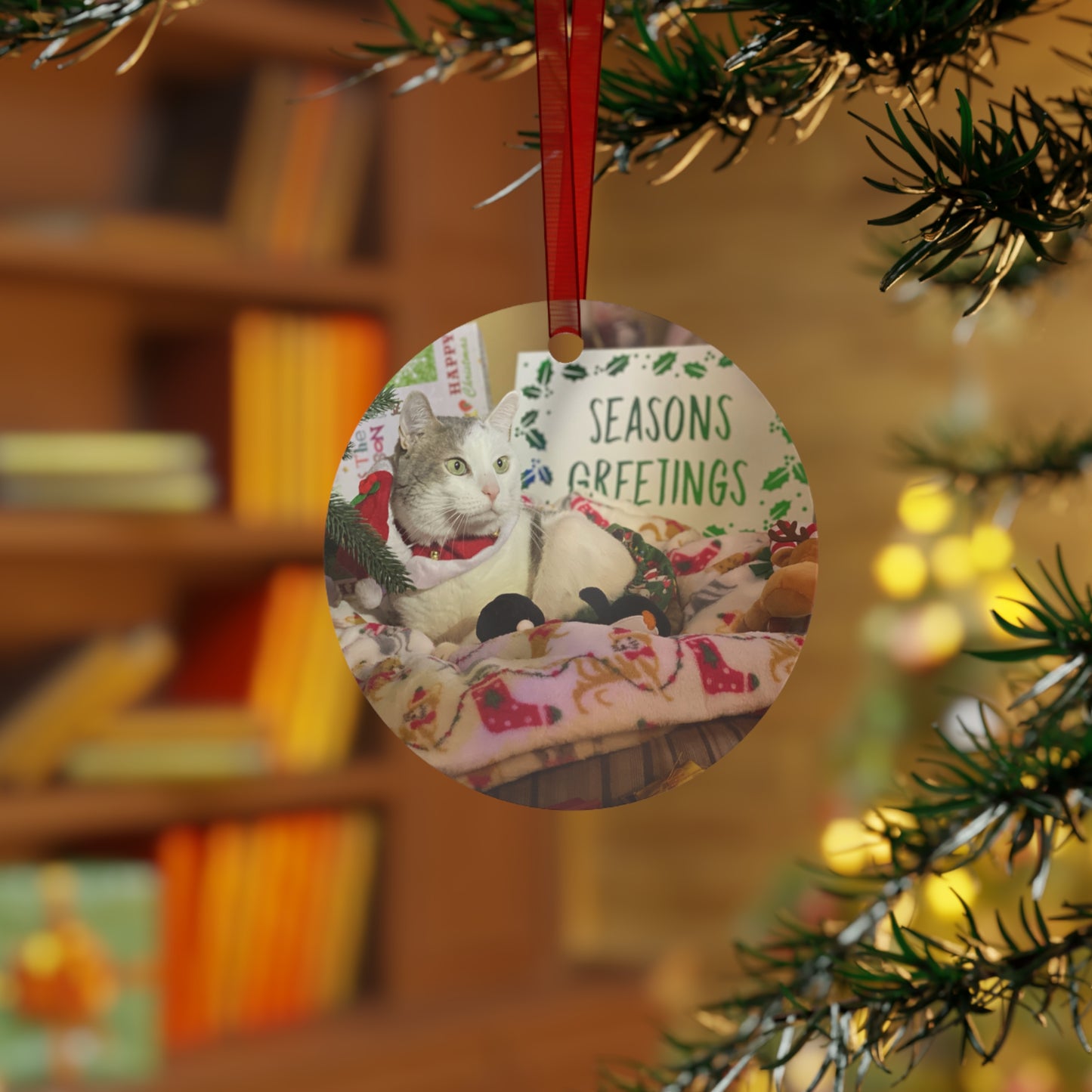 Festive Santito Cat Ornament, Seasonal Decor, Holiday Gift, Christmas Decoration, Pet Lover's Gift